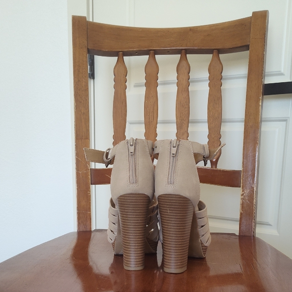 Report Taupe Strappy Stacked Block Heel Sandals with Ankle Buckle - Picture 2 of 6
